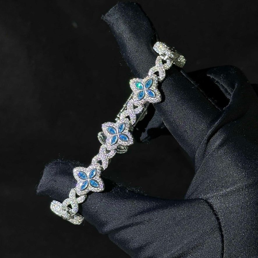 Parallox Clover Bracelet